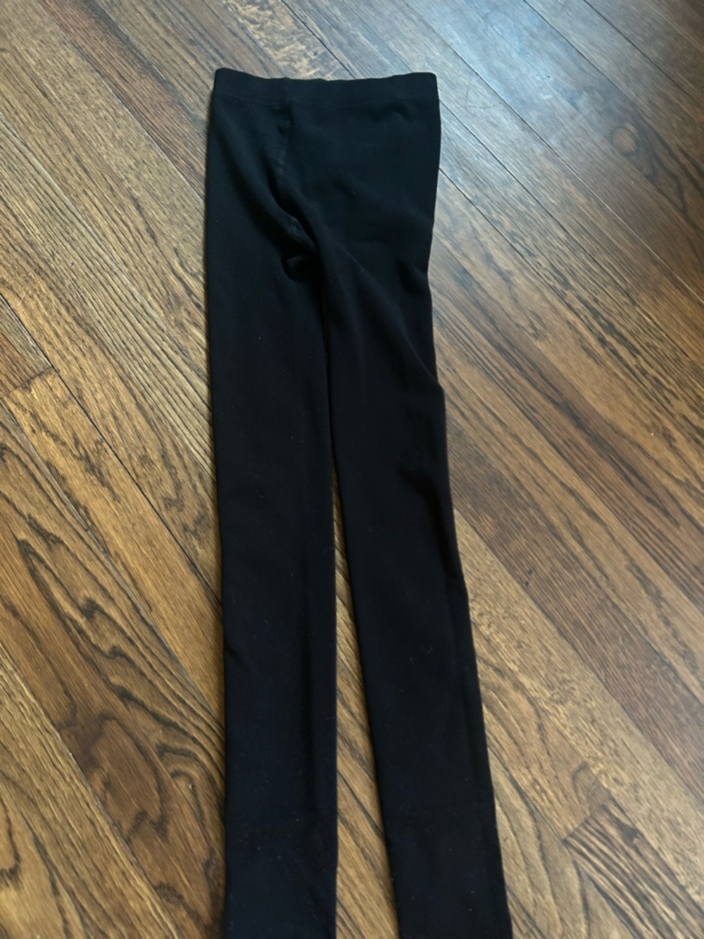 2 pairs of Woman’s stockings